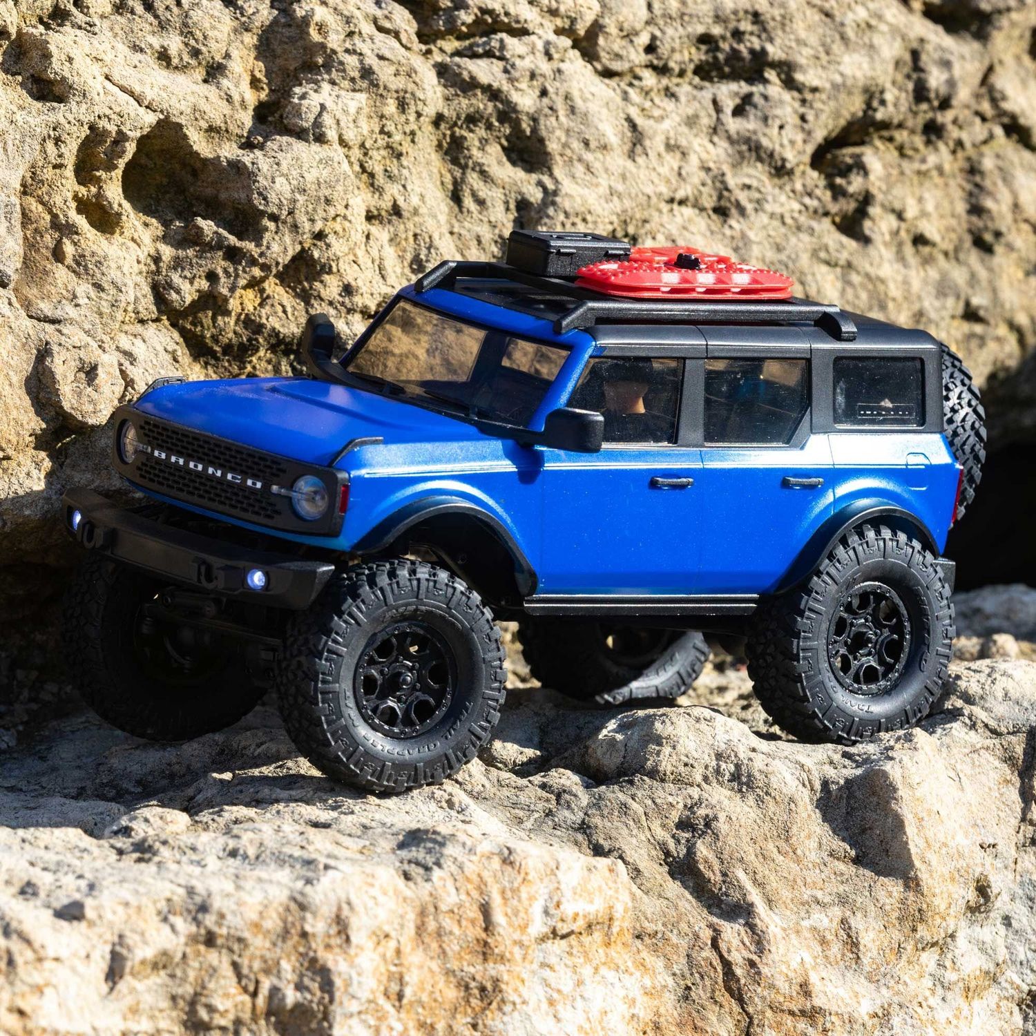 #AXI00006T3  Axial SCX24 2021 Ford Bronco Hard Body 1/24 4WD RTR Scale Mini Crawler (Blue) w/2.4GHz Radio