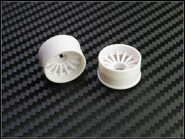 PN Racing Mini-Z 2WD Machine Cut 16-Spoke Rear Wheel R2 White #216WR2