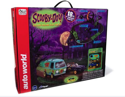 #SRS338 Auto World 18’ Scooby Doo Meets Batman &amp; Robin Slot Car Race Set