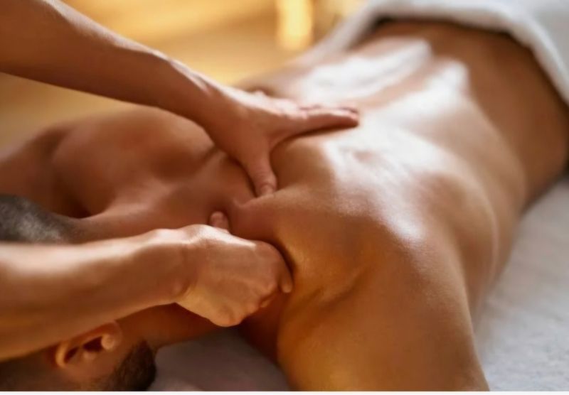 Deep Tissue Massage 1Hr