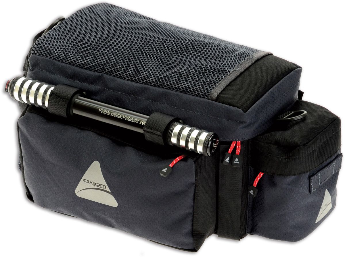 AXIOM BAG CABOOSE 11 670 CI TRUNK INSULATED BLK/GRY