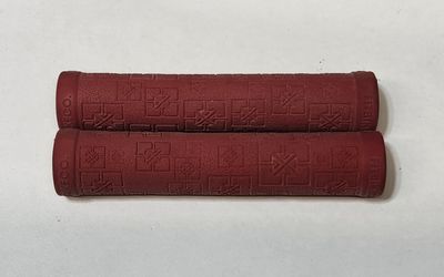 FITBIKECO Red Bicycle Grips