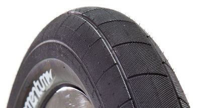 BMX Tire Demolition Momentum 20 x 2.35 Black