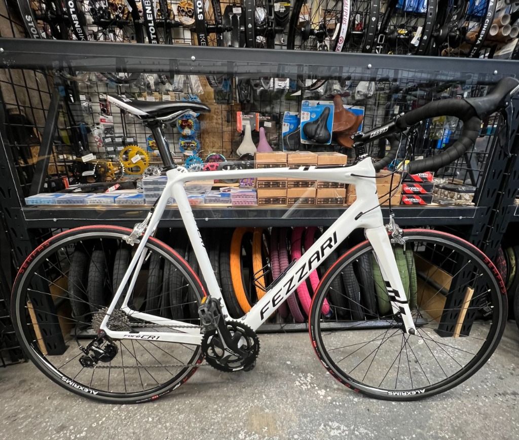 Used Fezzari Foré CR1 Carbon Road Bike - 61cm