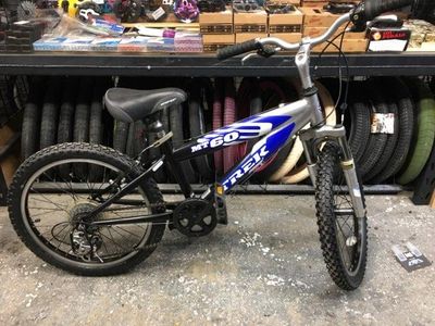 USED Trek MT60 MTB 20&quot; - Blue