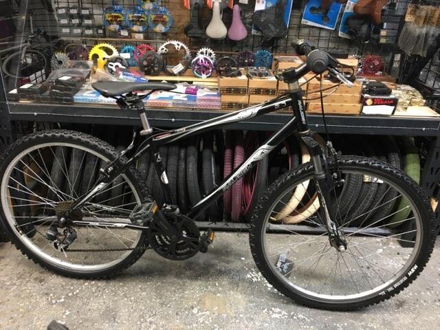 USED Raleigh Talus 2.0 MTB 16&quot; Small - Black