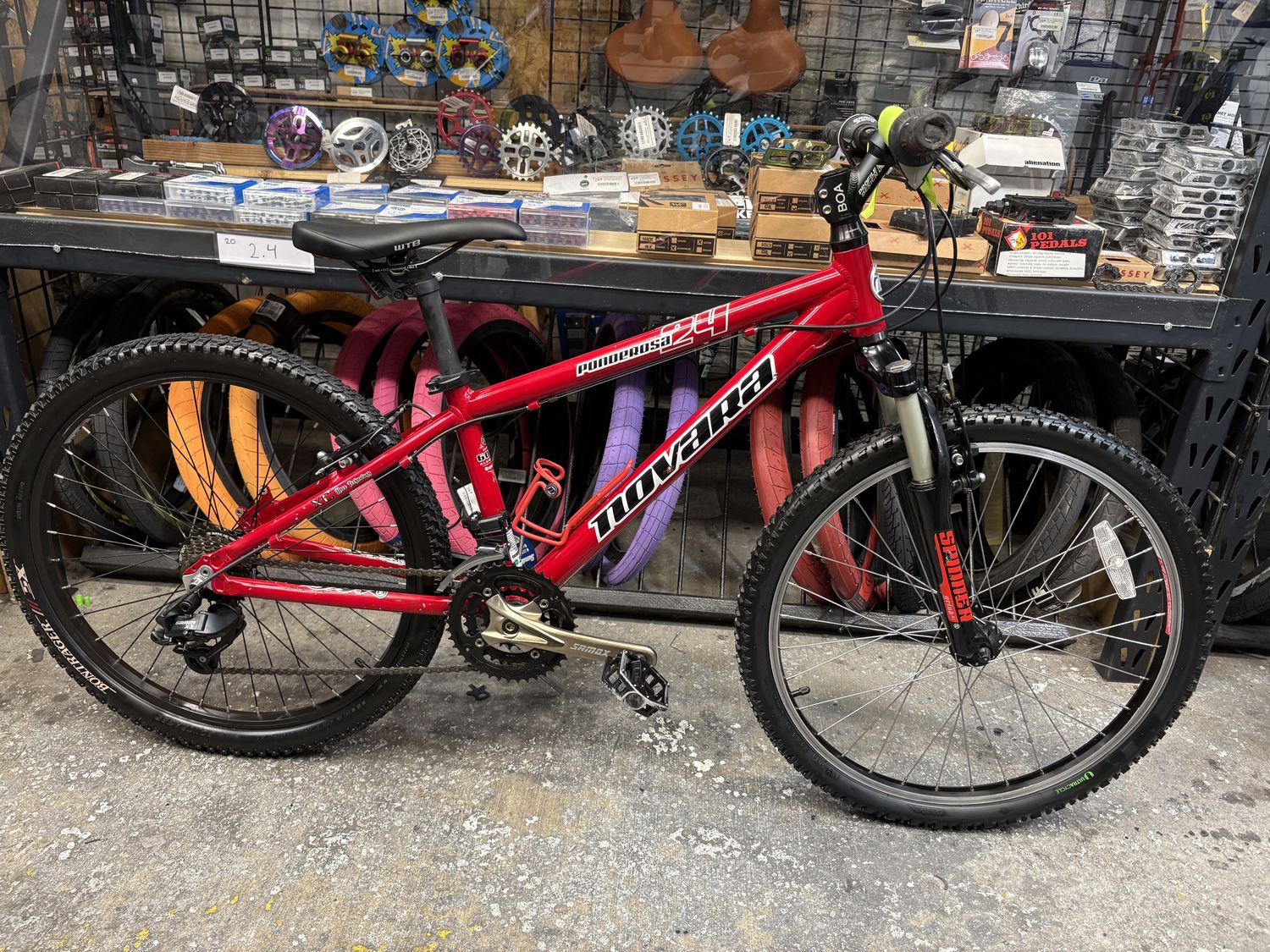 Used  Novara Ponderosa 24" MTB