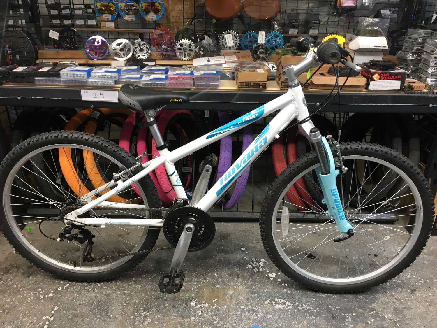 Used Novara Moxie 24" MTB