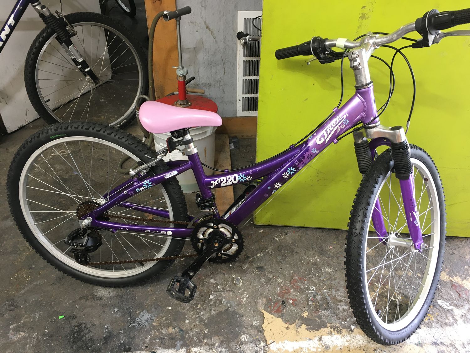 Used Trek MT220 24" MTB