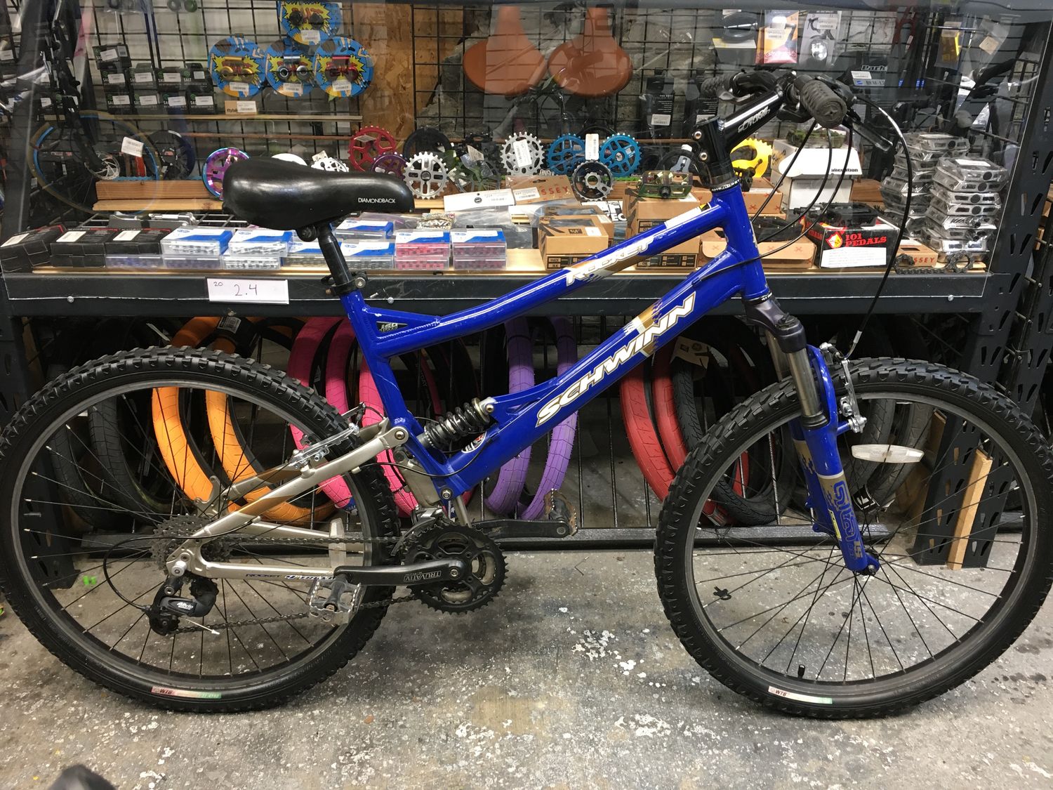 Used Schwinn Rocket 19" MTB