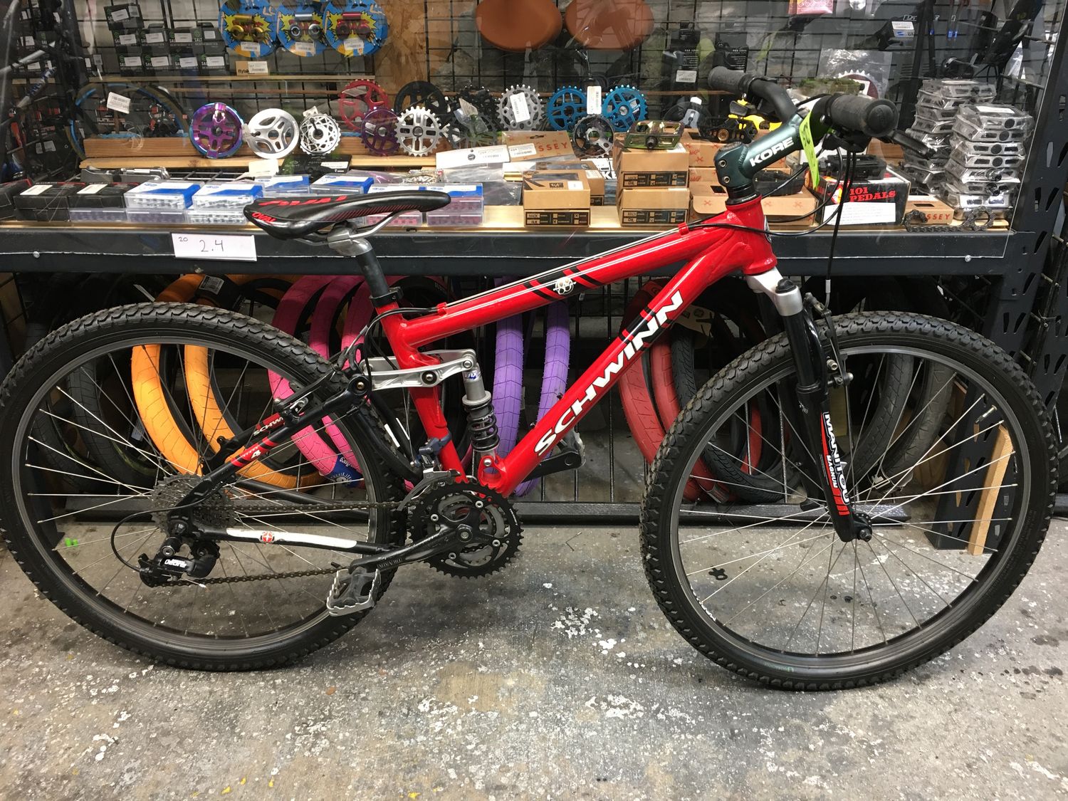 Used Schwinn Rocket 88 Stage 4 15" MTB
