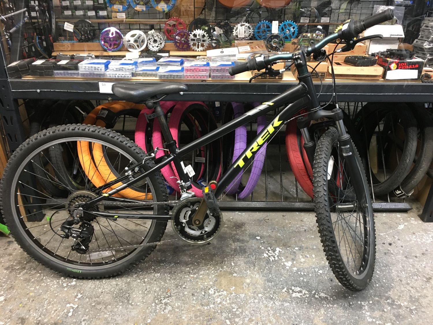 Used Trek Precalibur Suspension 24" MTB