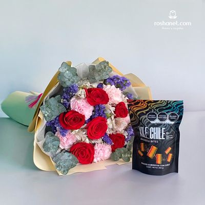 Ramo de flores y gomitas