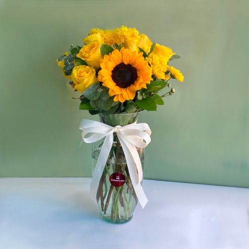 Jarrón De Flores Amarillas