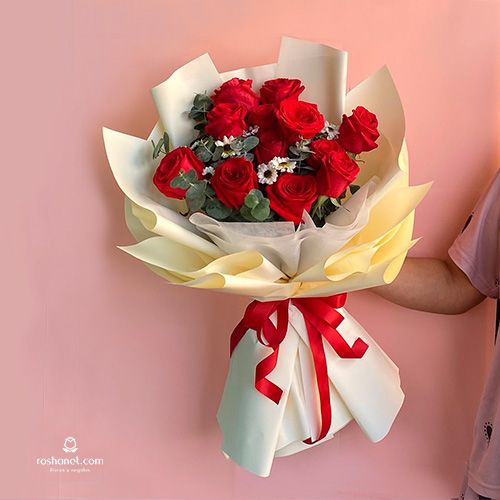 12 Rosas y Margaritas