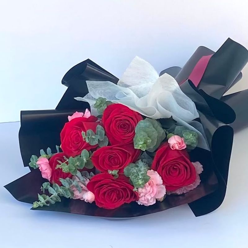 6 Rosas Rojas