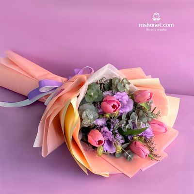 Ramo De  15 Tulipanes y accesorios