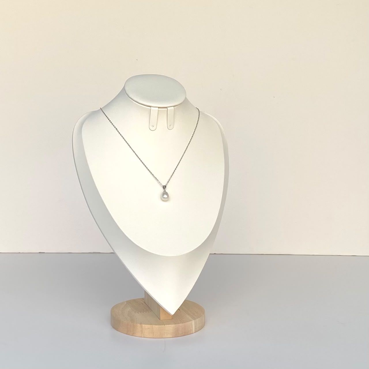 collar perla blanca