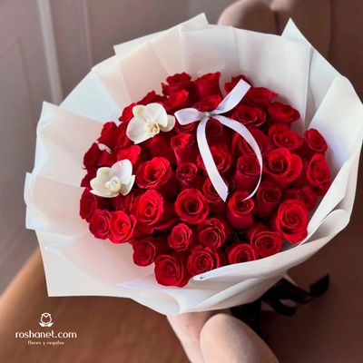50 Rosas y Orquídeas