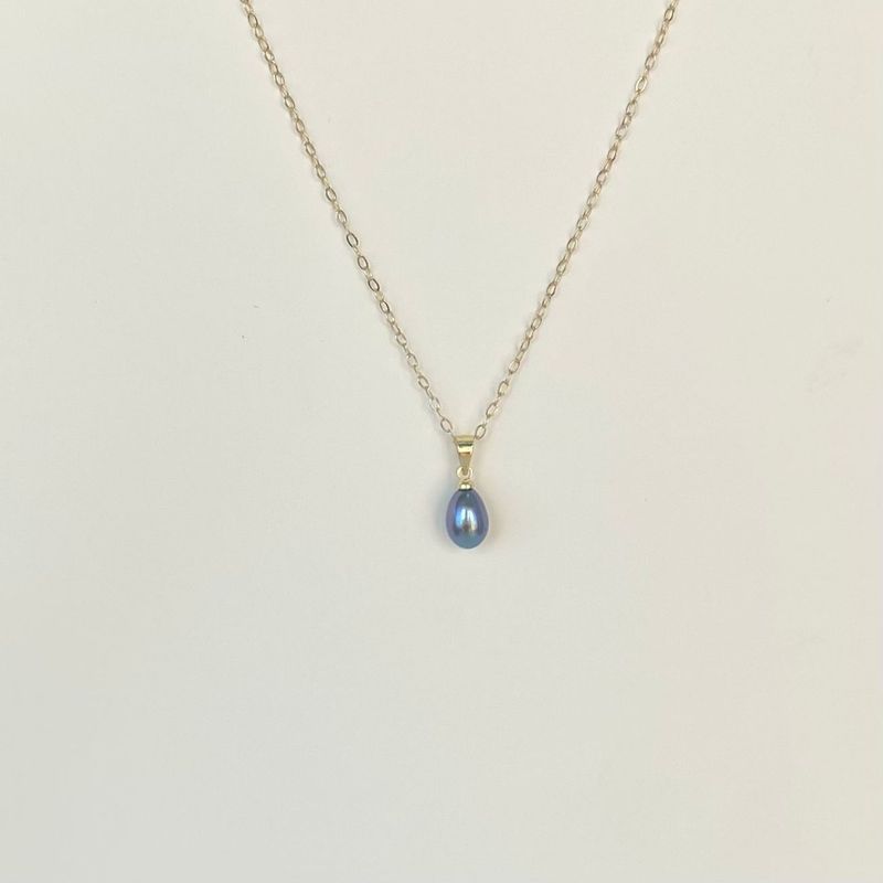 collar perla negra