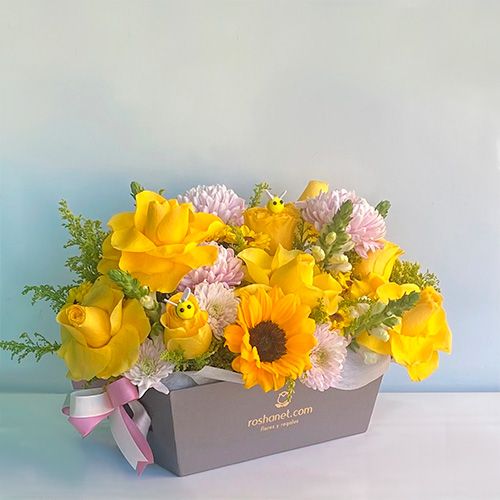 flores amarillas en caja