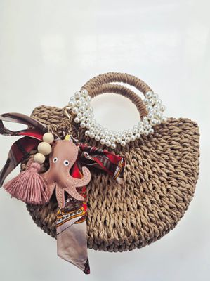 Tasche mit Kette