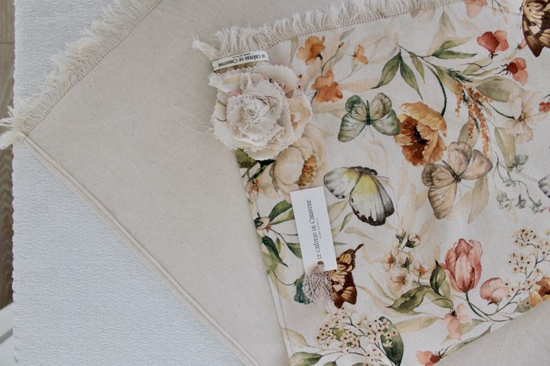 Mantelería y Caminos