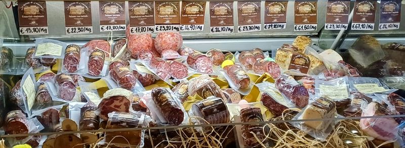 Salumi di cacciagione e suino