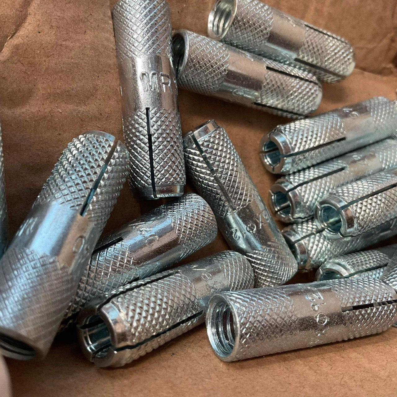 พุ๊กระเบิด