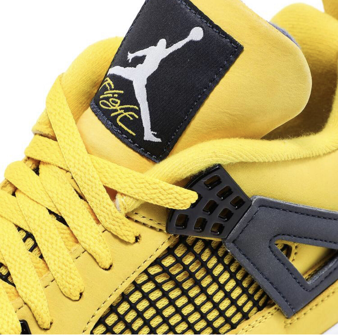 Air Jordan 4 Retro “Lightning” 2021
