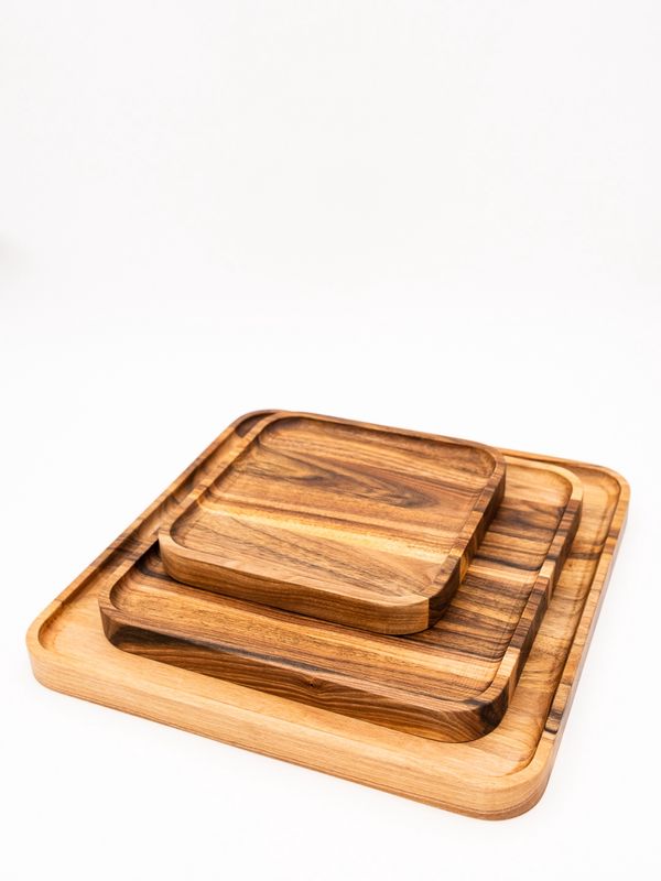 Square plate