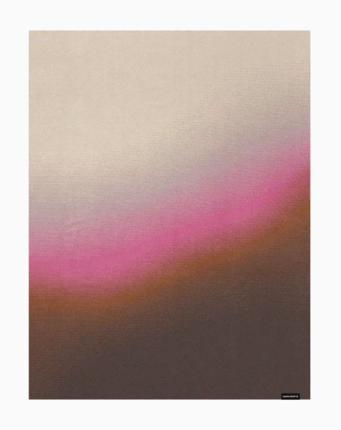 Fade throw blanket