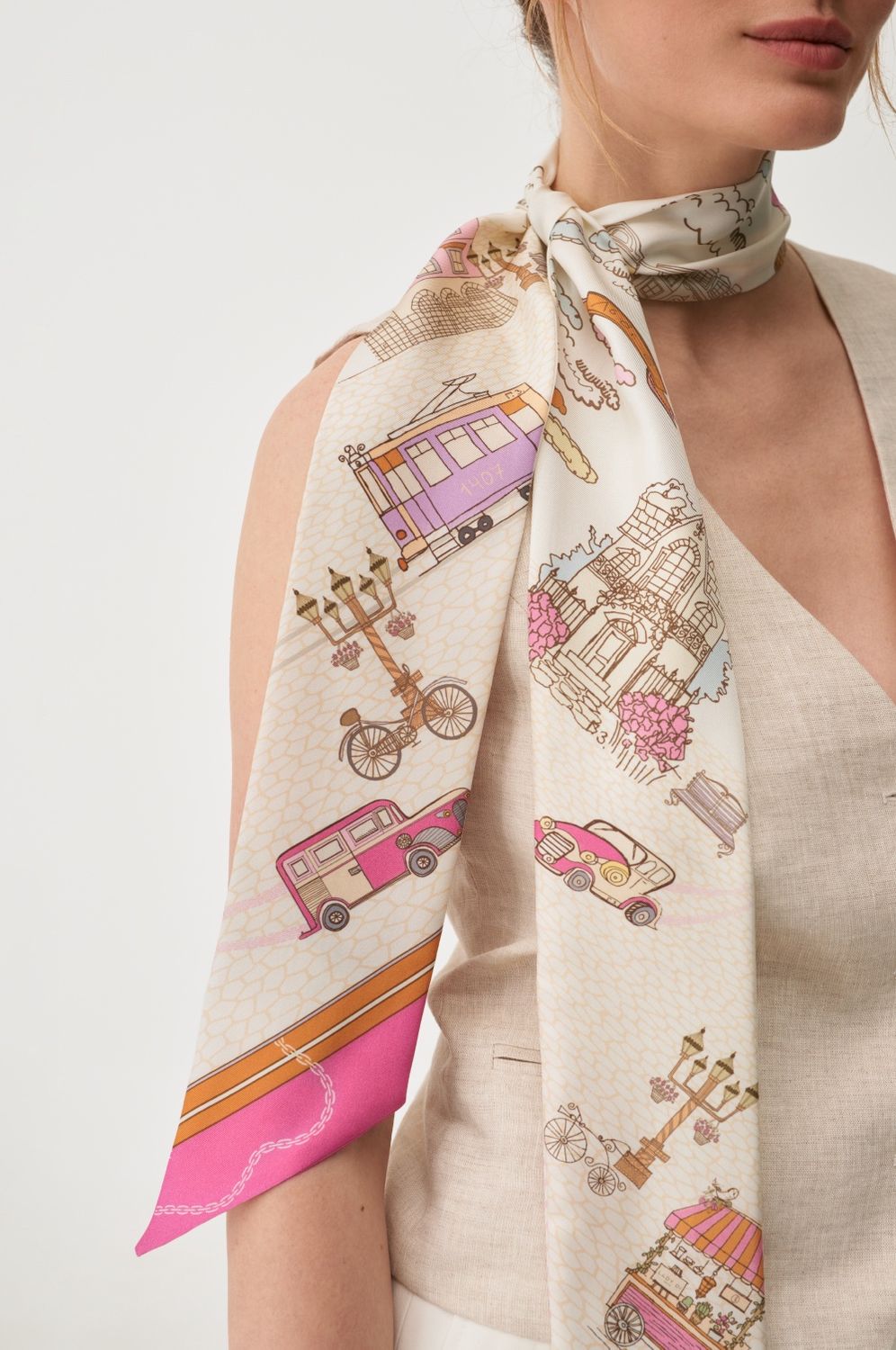 Twilly “Breath of the city” in natural silk