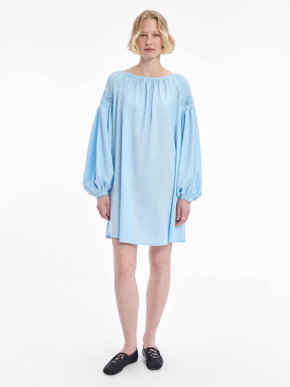 Embroidered dress Shelest