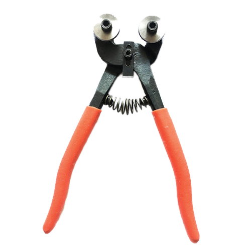 Wheeled nipper