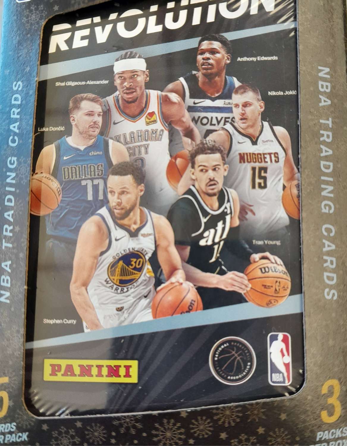 2024 Panini Revolutions Basketball Tin Sealed