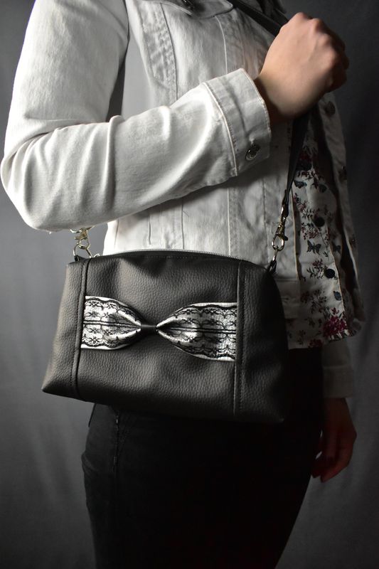 Sac à bandoulière Papillon gris