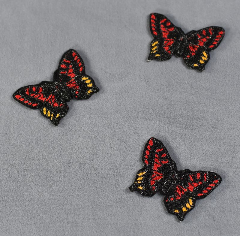 Aimants papillons (plusieurs options de couleurs)