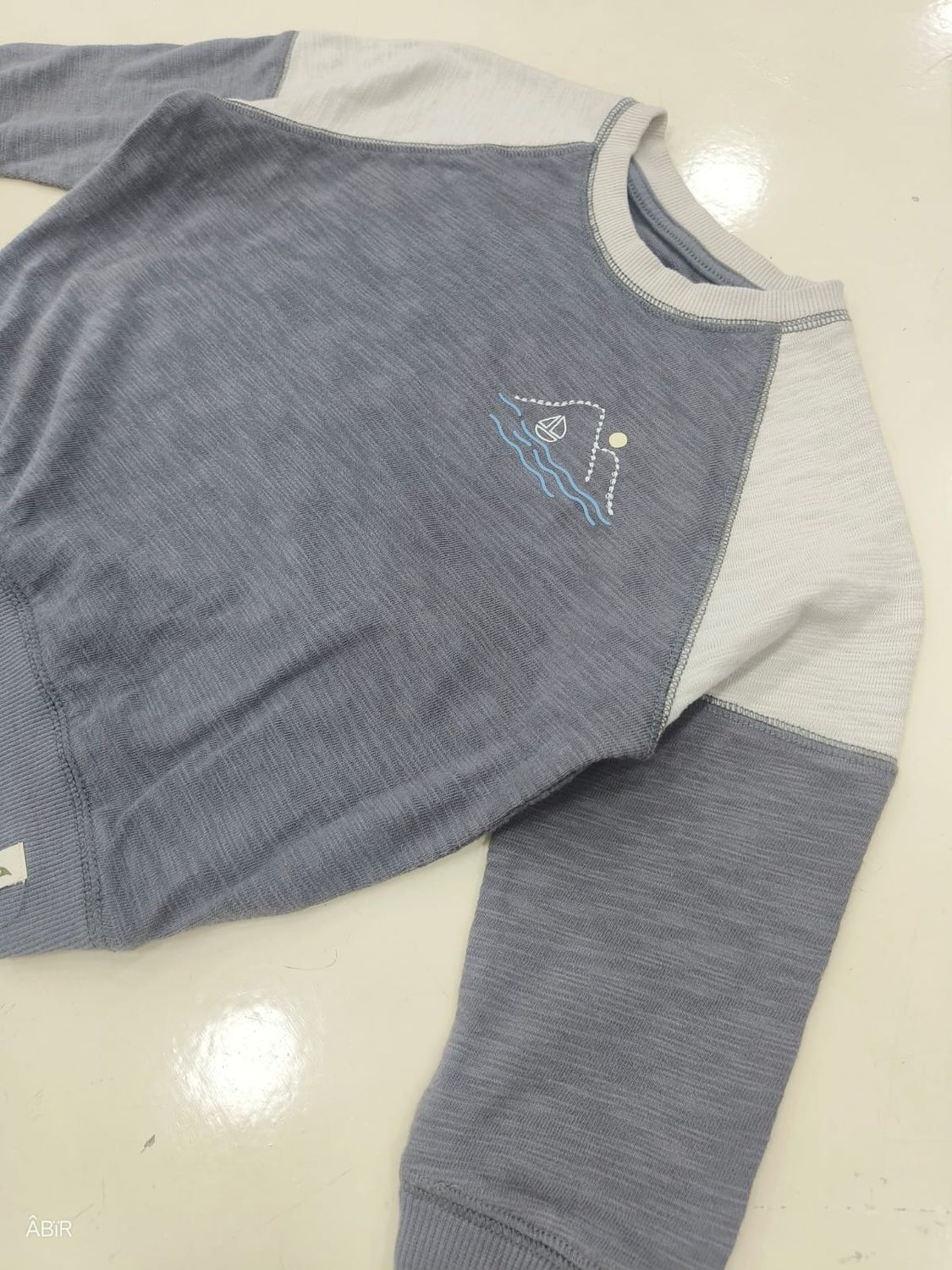 Boy&#39;s winter sweatshirt