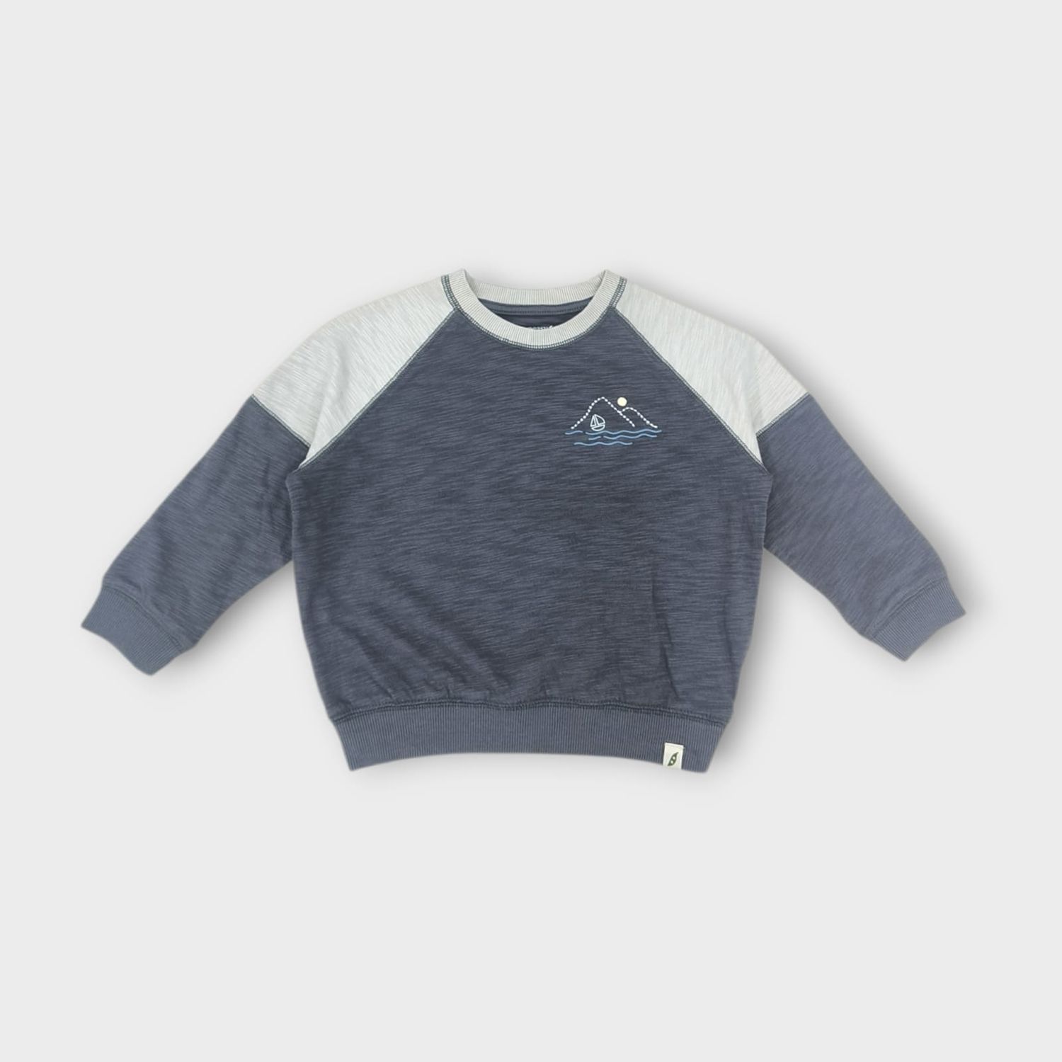 Boy&#39;s winter sweatshirt