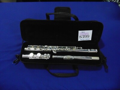 Flute J.Michael FL300S in Silver Plated Finish Flute J.Michael FL300S in Silver Plated Finish