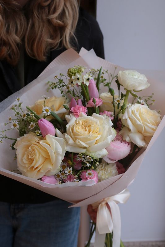 Bukiet z kremowymi różami