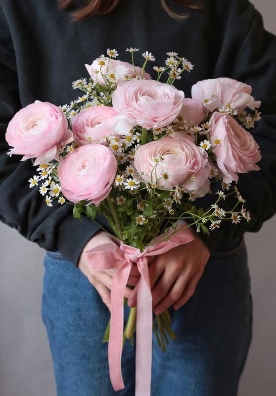 Bukiet jaskrów z rumiankiem