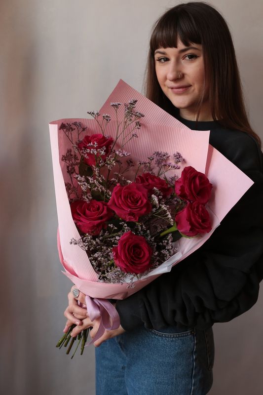 Bukiet róż z limonium