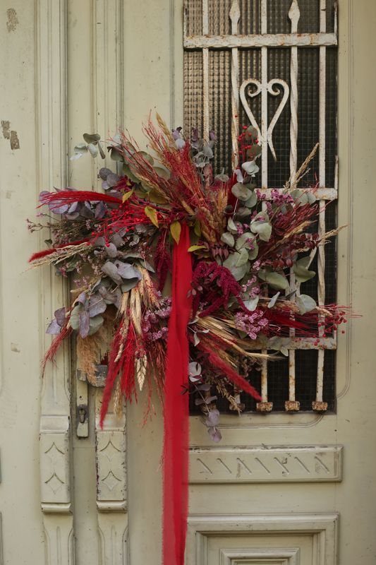 Wianek z bordo i eukaliptusem