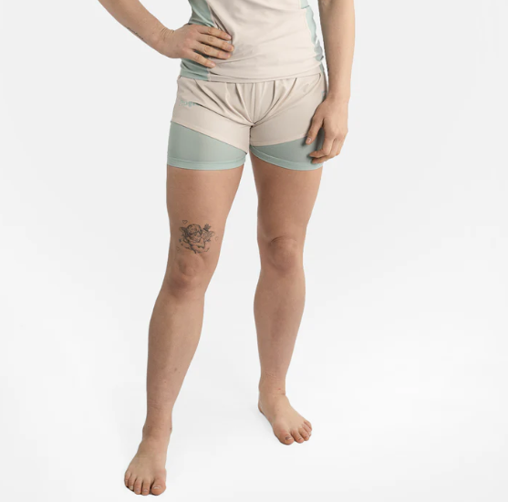 Pantalones cortos híbridos para mujer Academy + Bone