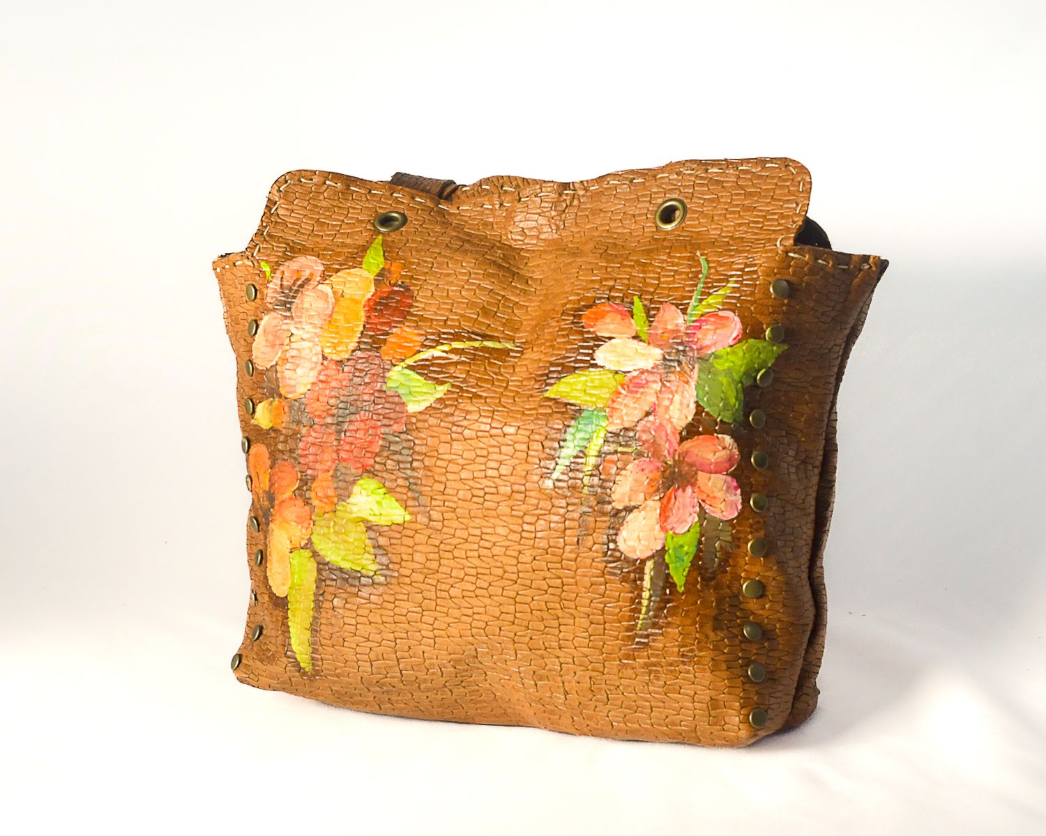 TOTE FLORES Y TACHAS