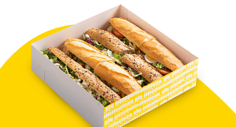 Belegde Broodjes Deluxe Box voor 3-4 Personen