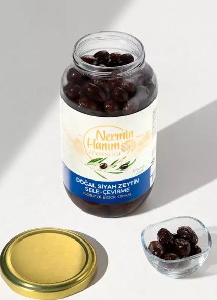 Edremit Siyah Sele (Çevirme) Zeytin (650 gr)