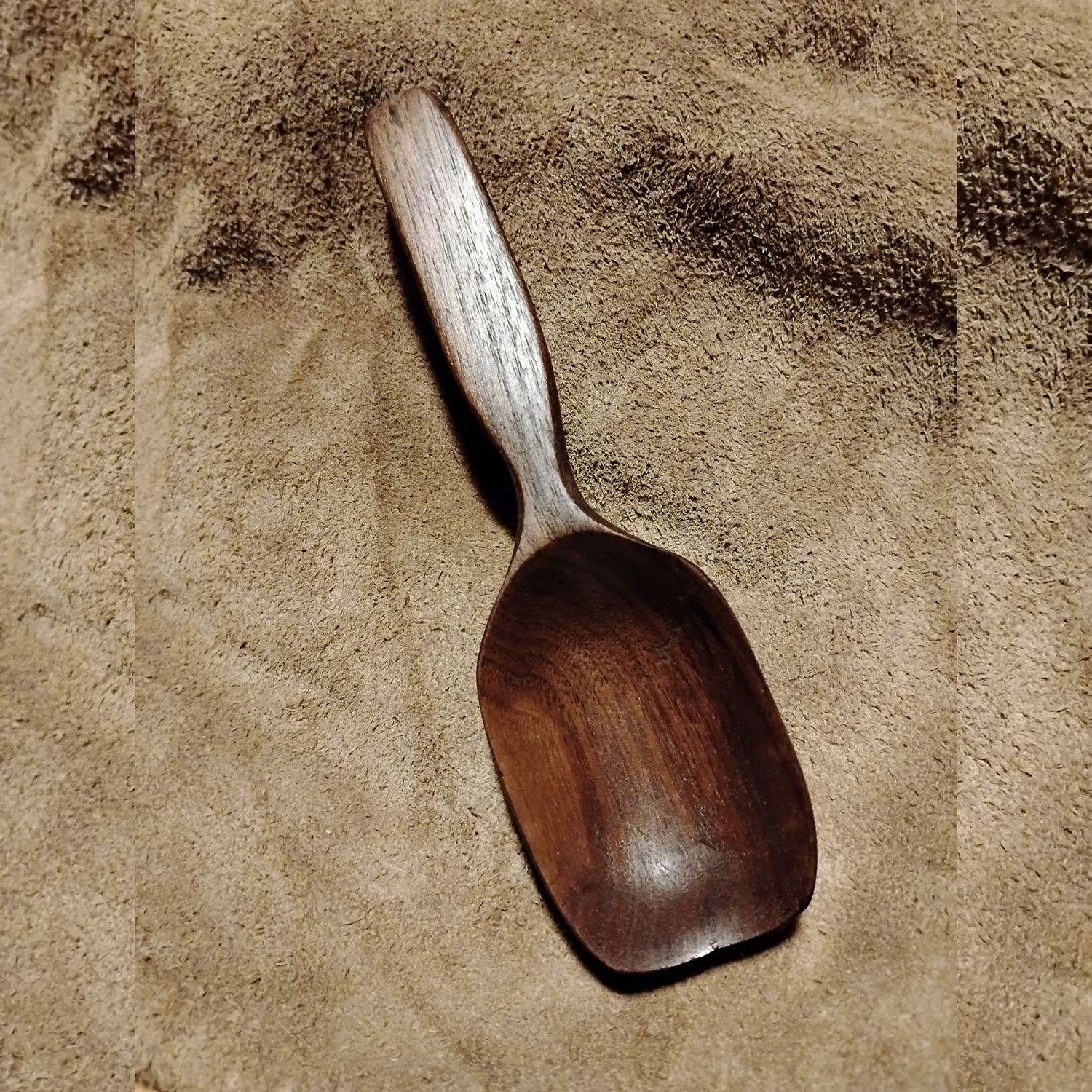 Kitchen Mini Walnut Hand Carved Scoop
